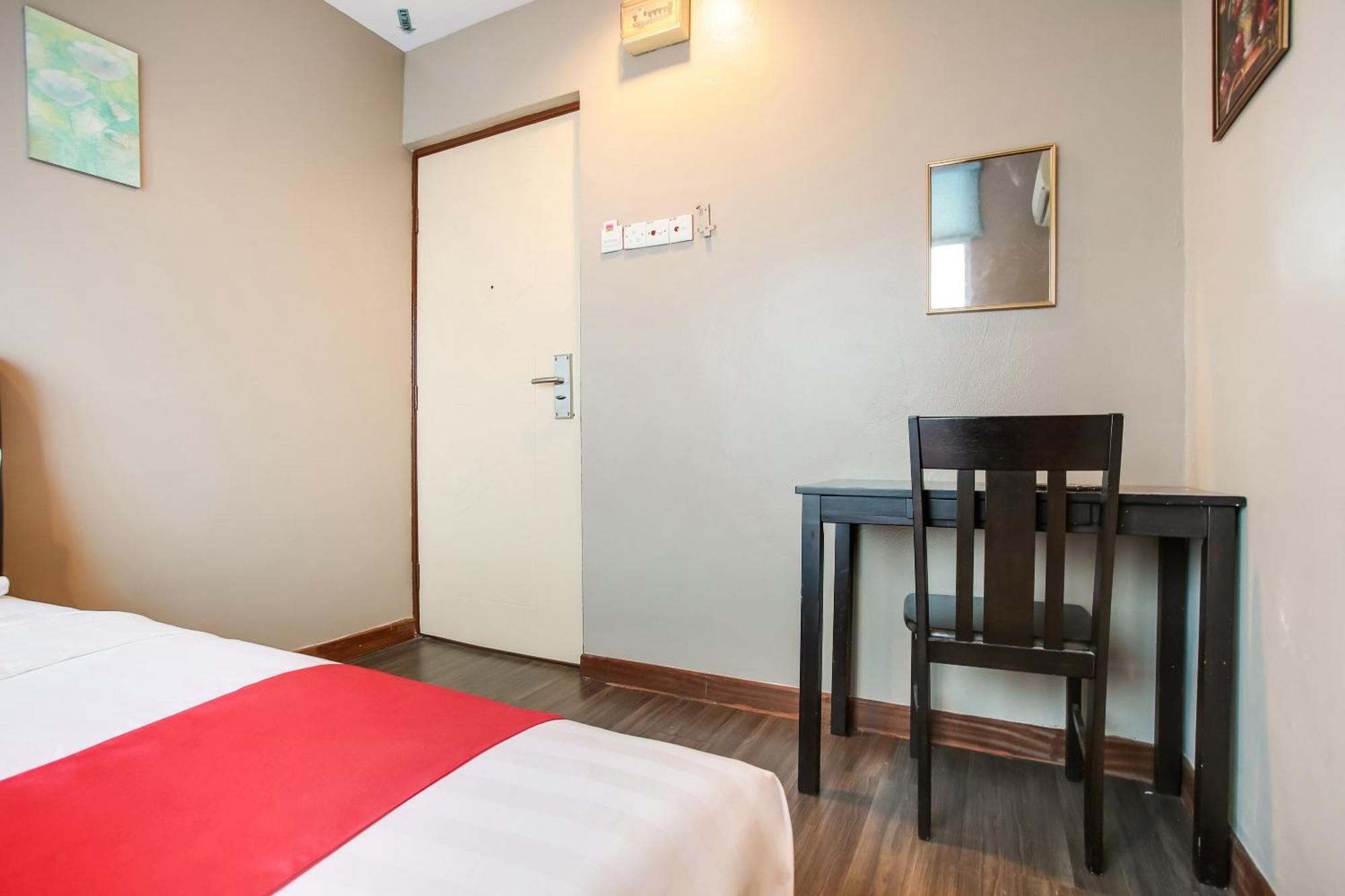 Oyo 90282 Hotel Taj Inn, Seksyen 7 Shah Alam Exterior photo